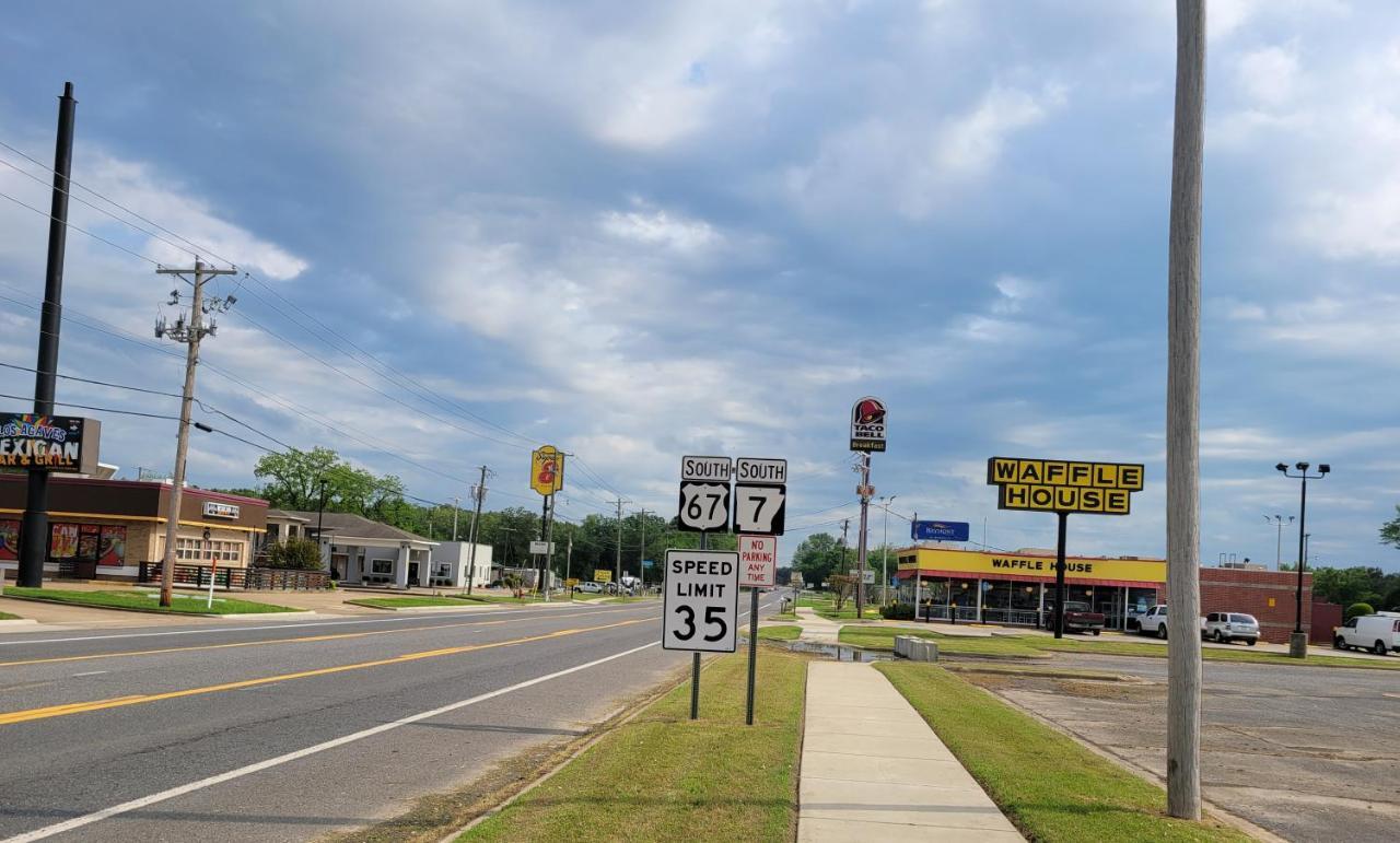 Super 8 By Wyndham Arkadelphia Caddo Valley Area Екстер'єр фото