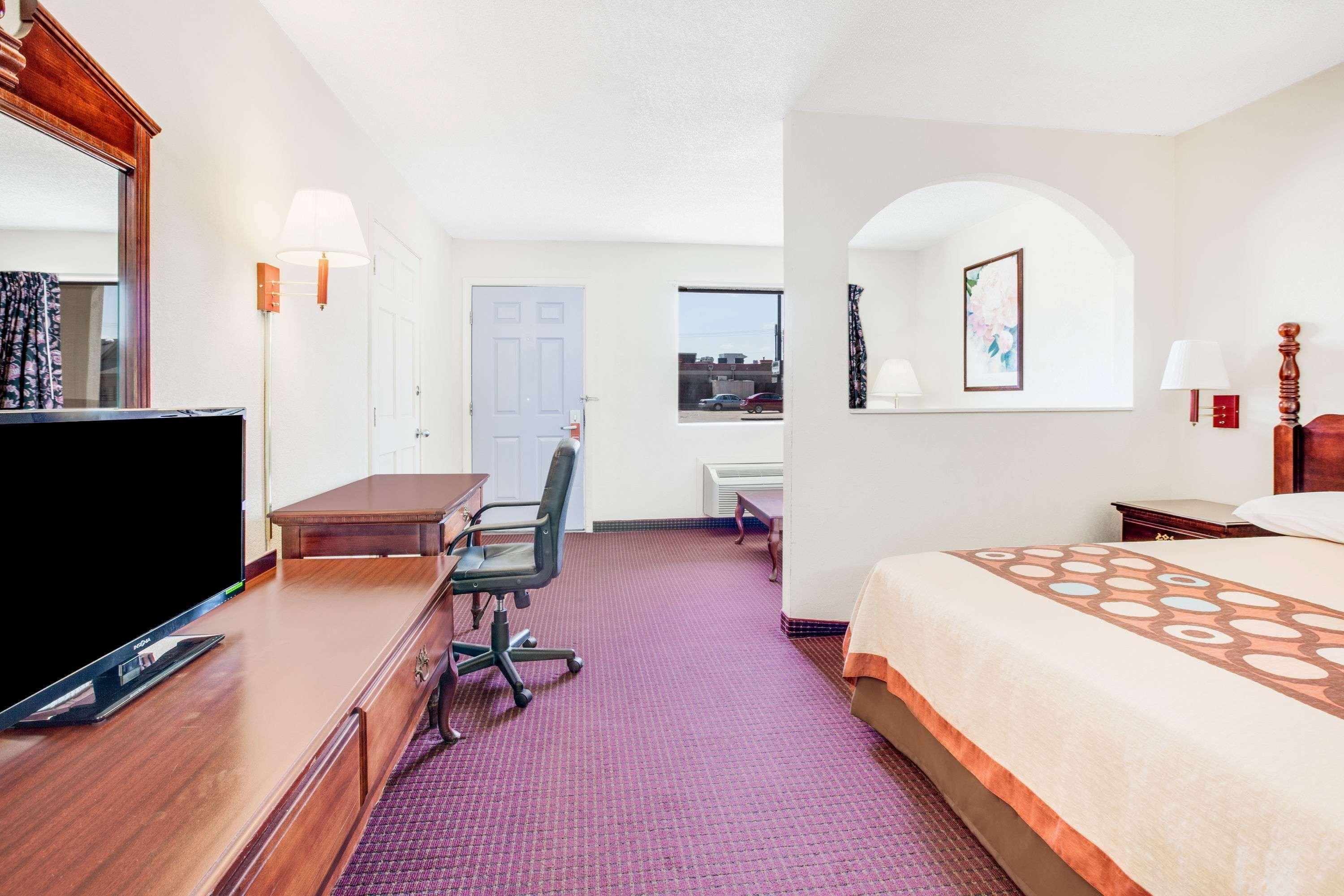 Super 8 By Wyndham Arkadelphia Caddo Valley Area Екстер'єр фото