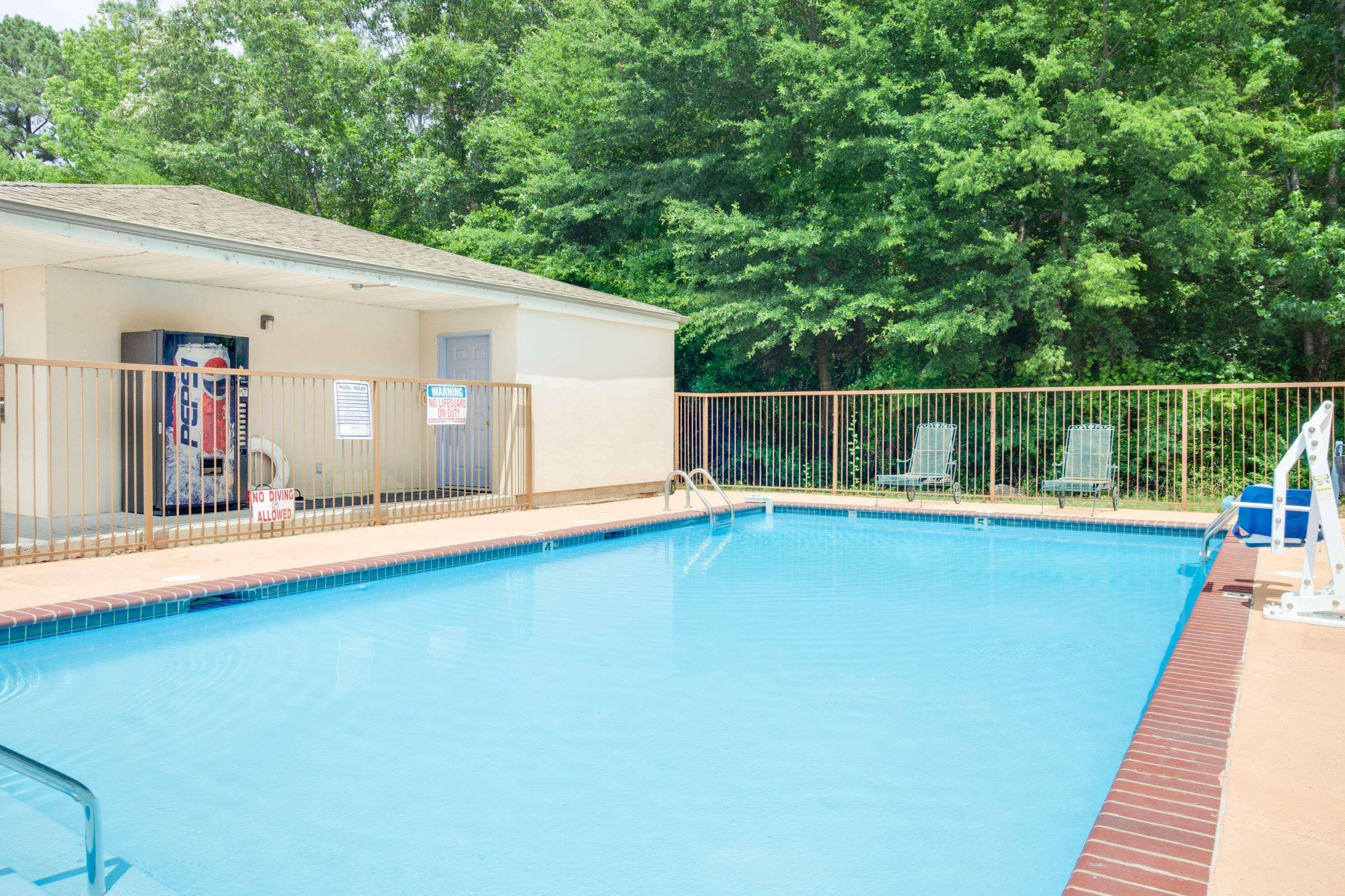 Super 8 By Wyndham Arkadelphia Caddo Valley Area Екстер'єр фото