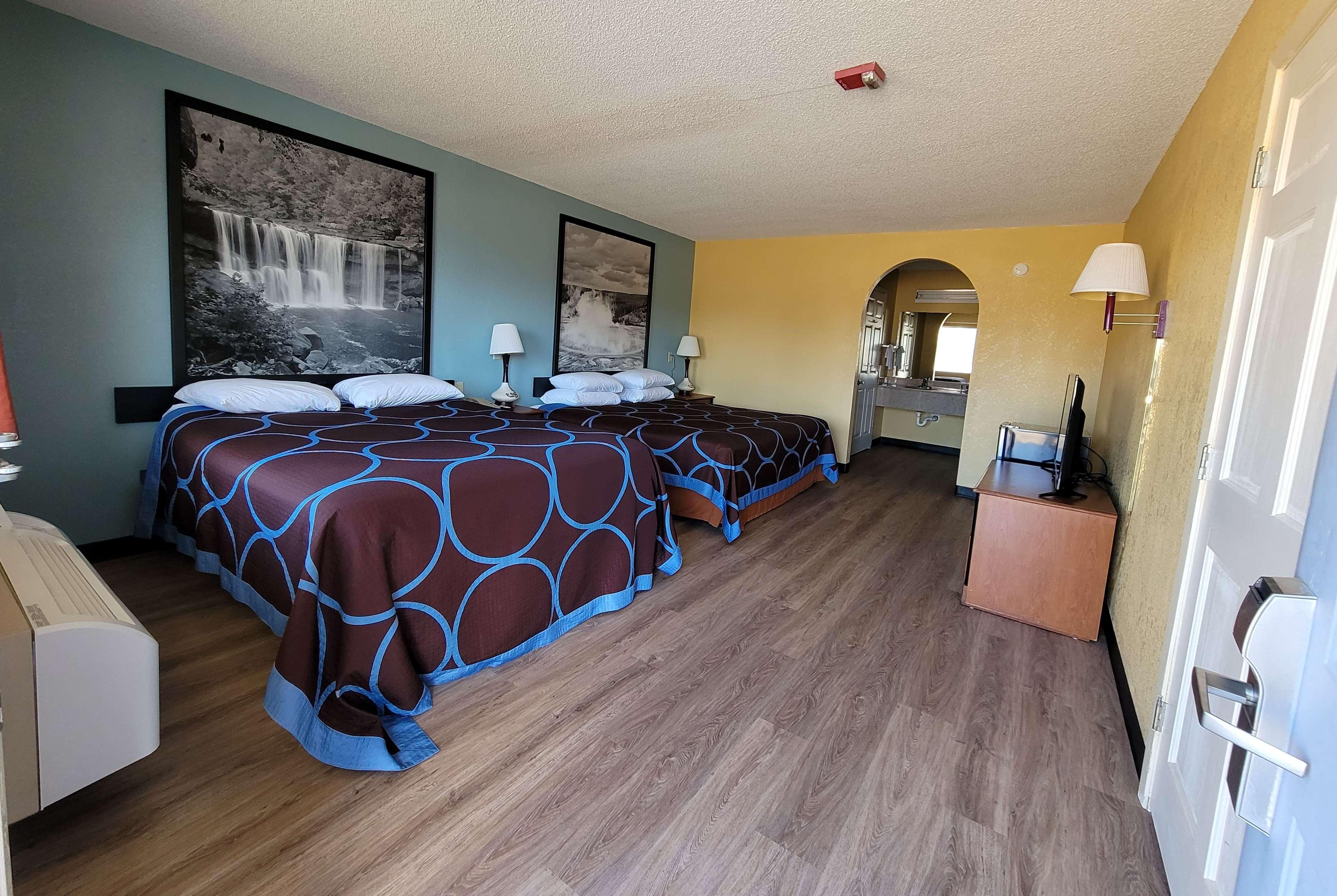 Super 8 By Wyndham Arkadelphia Caddo Valley Area Екстер'єр фото
