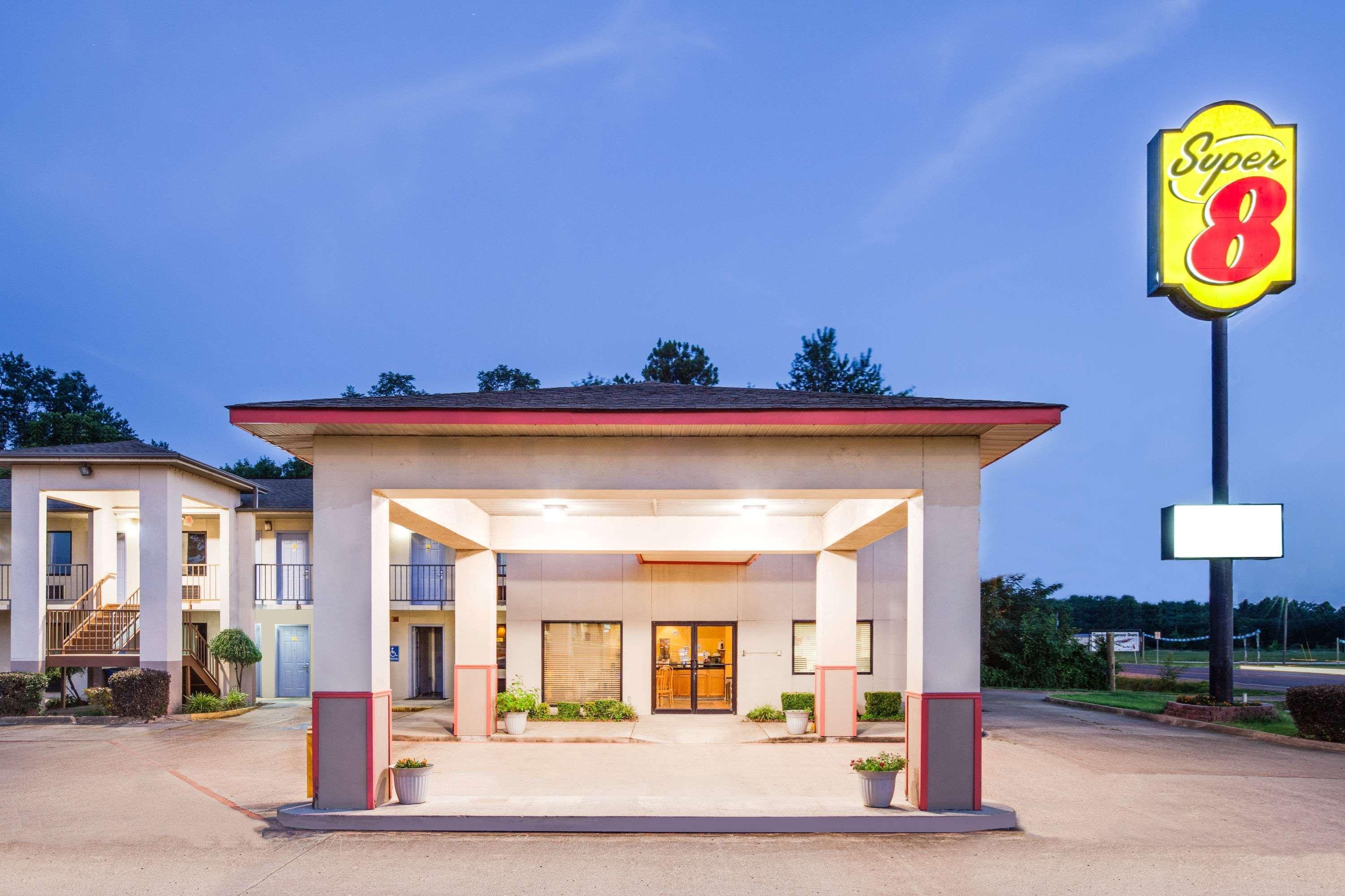 Super 8 By Wyndham Arkadelphia Caddo Valley Area Екстер'єр фото