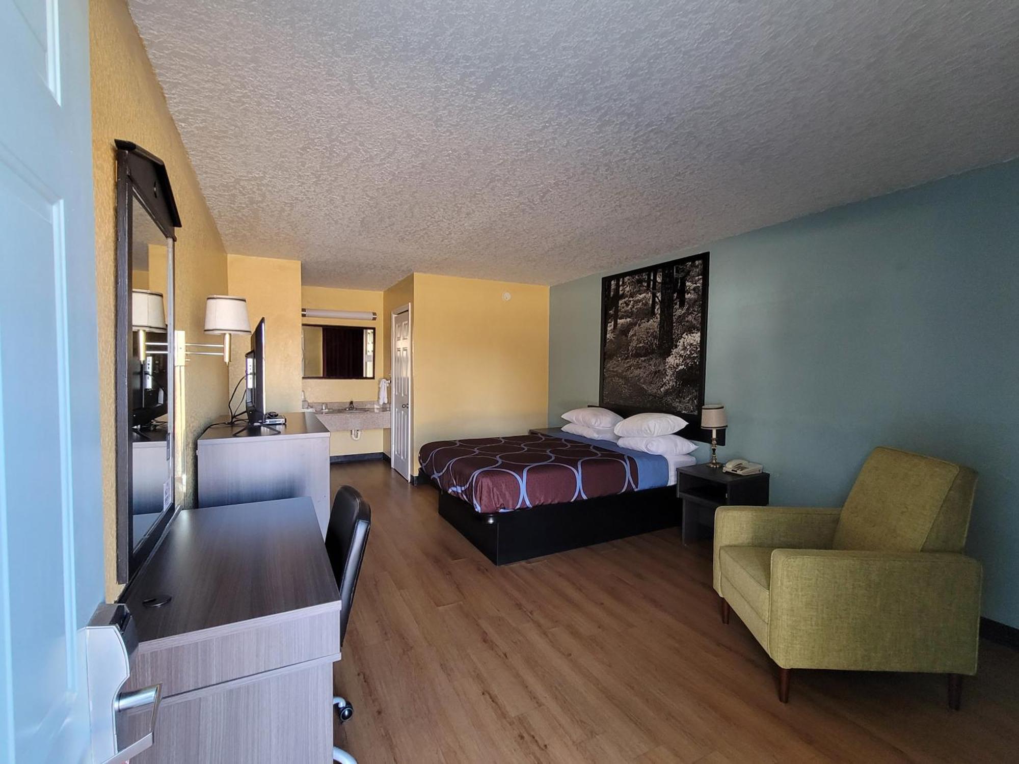 Super 8 By Wyndham Arkadelphia Caddo Valley Area Екстер'єр фото