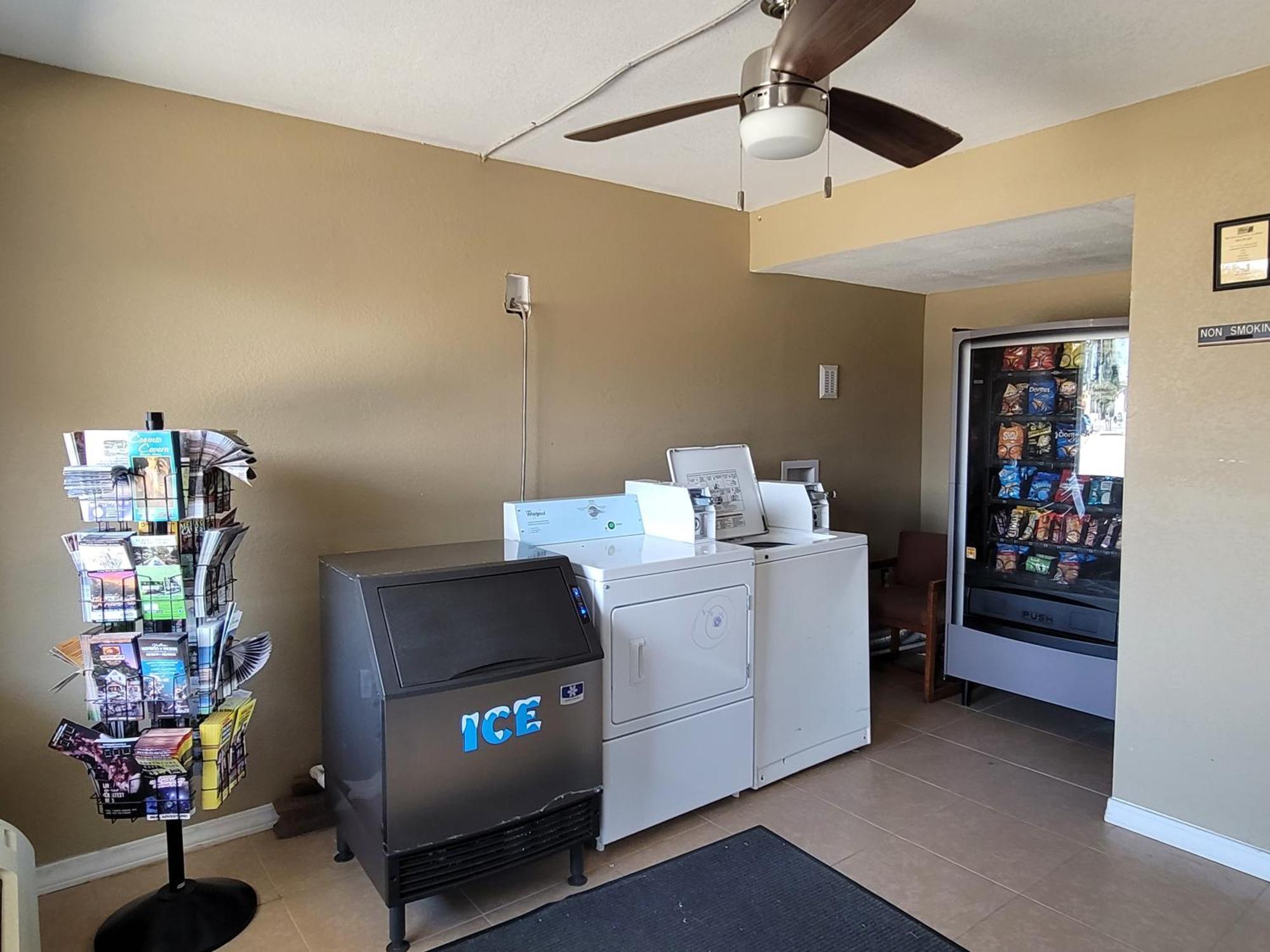 Super 8 By Wyndham Arkadelphia Caddo Valley Area Екстер'єр фото