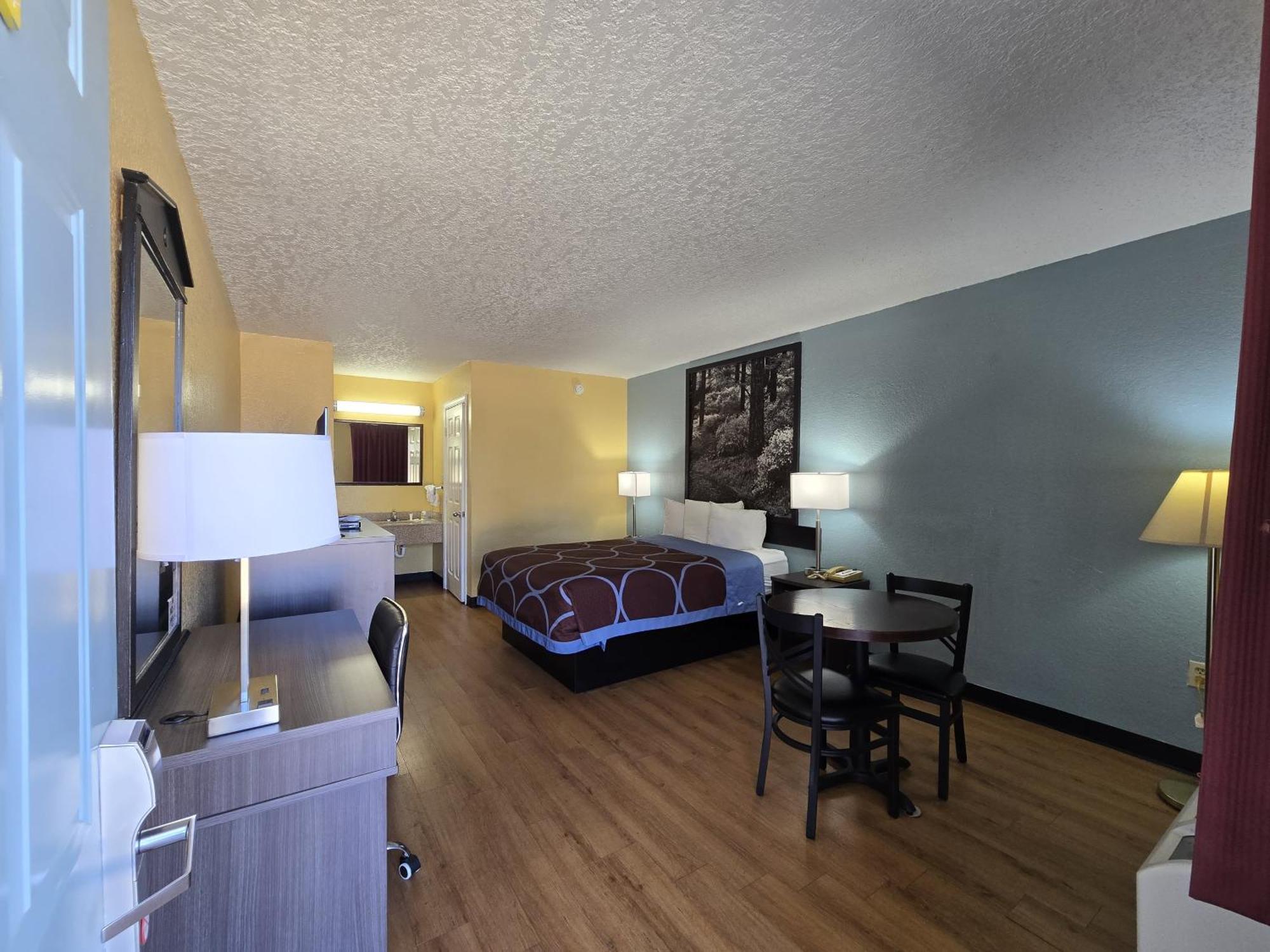 Super 8 By Wyndham Arkadelphia Caddo Valley Area Екстер'єр фото