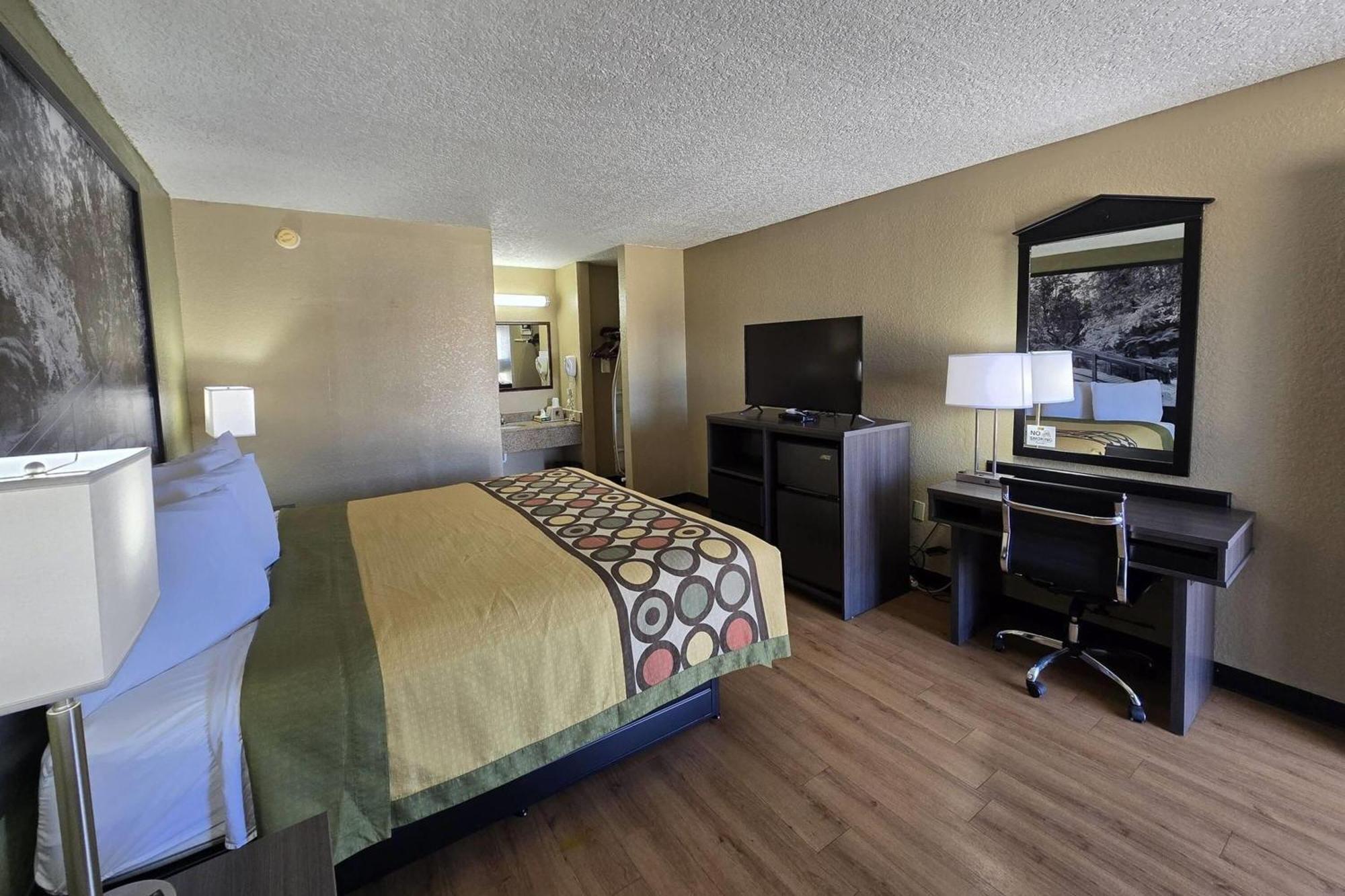 Super 8 By Wyndham Arkadelphia Caddo Valley Area Екстер'єр фото