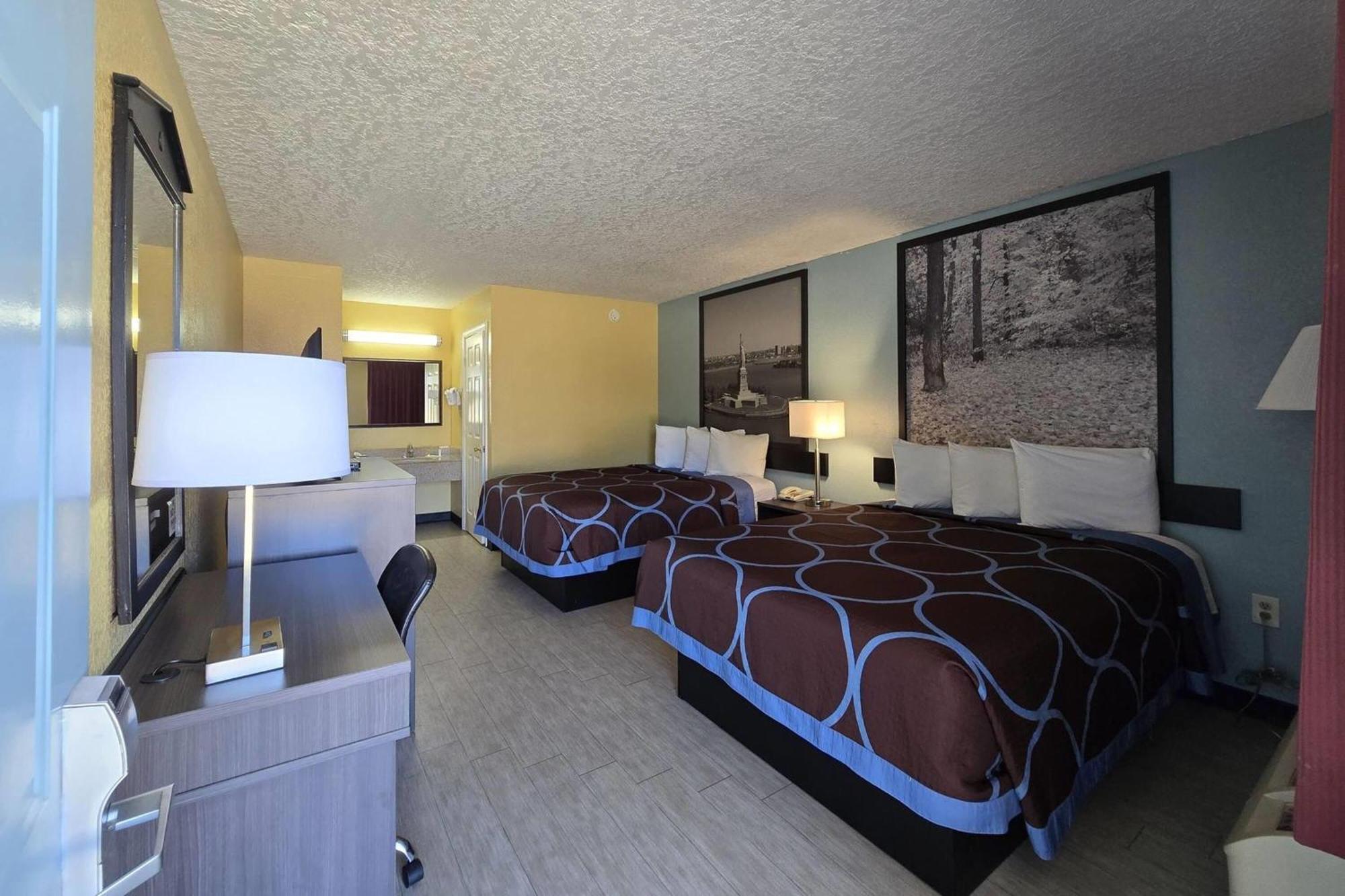 Super 8 By Wyndham Arkadelphia Caddo Valley Area Екстер'єр фото